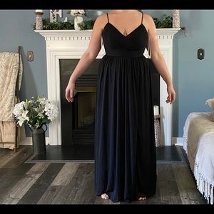 Bridesmaid dress worn once. Size 10 and lays flat on the floor for me at 5’6